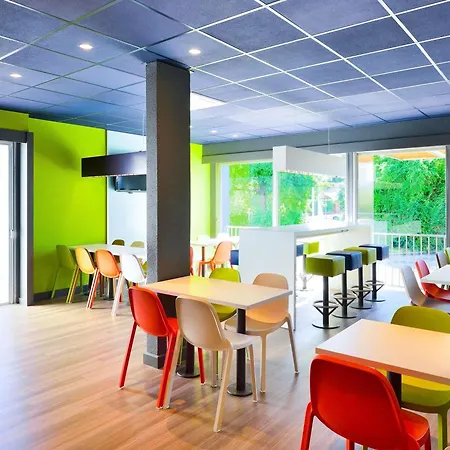 Ibis Budget Pau Hotel Lescar