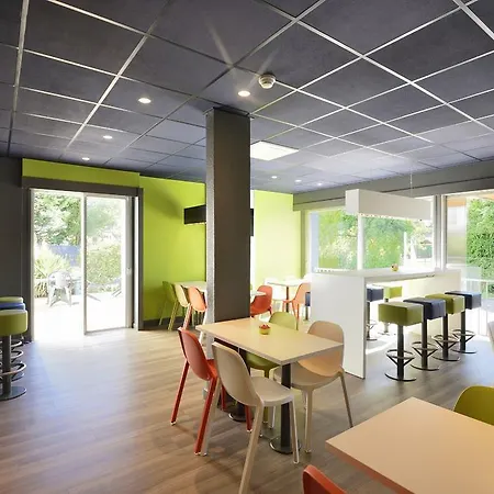 Ibis Budget Pau Hotell