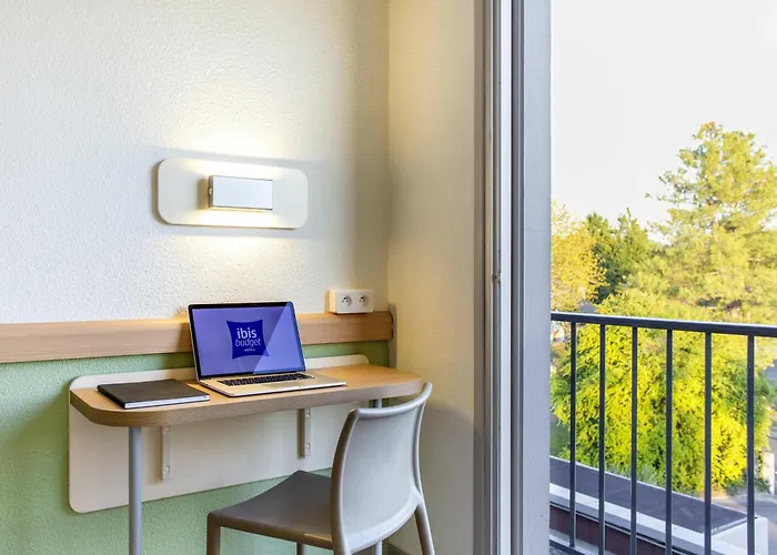 Ibis Budget Pau 2* Lescar