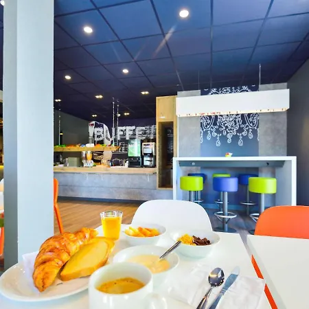 Ibis Budget Pau 2* Lescar